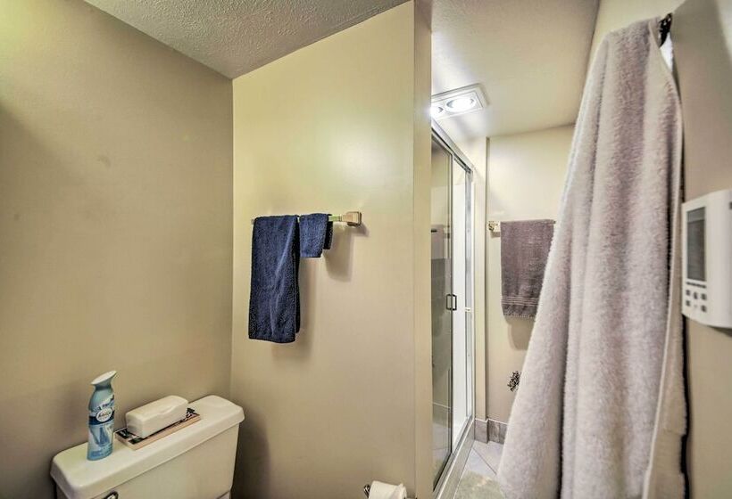 Riverside Cabin W/ 3 Decks In North Vernon!