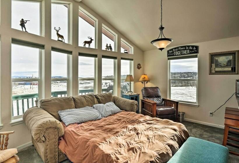 Como Retreat W/ Mountain Views: Near Hiking Trails