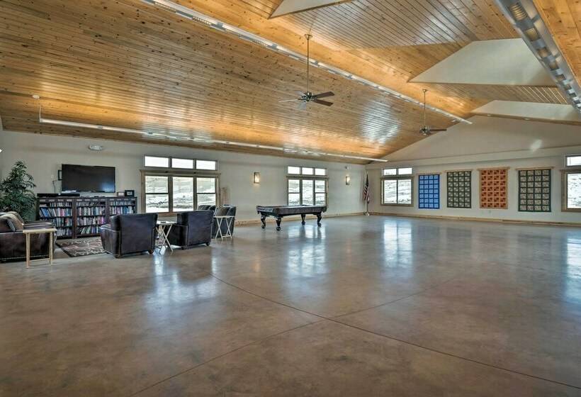 Como Retreat W/ Mountain Views: Near Hiking Trails