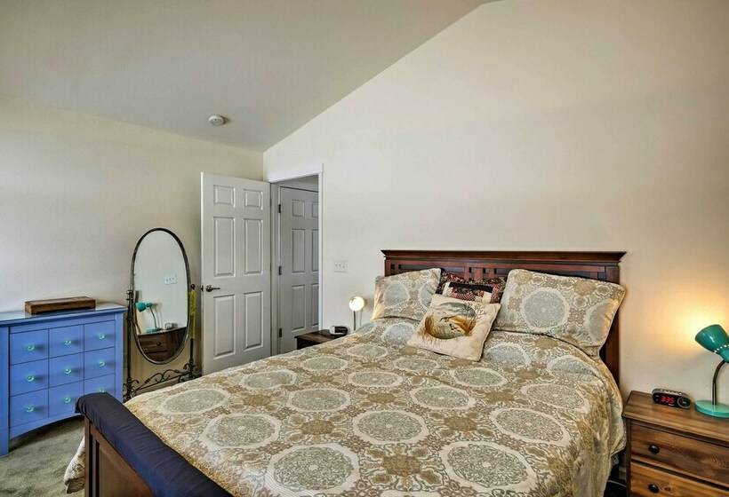 Como Retreat W/ Mountain Views: Near Hiking Trails