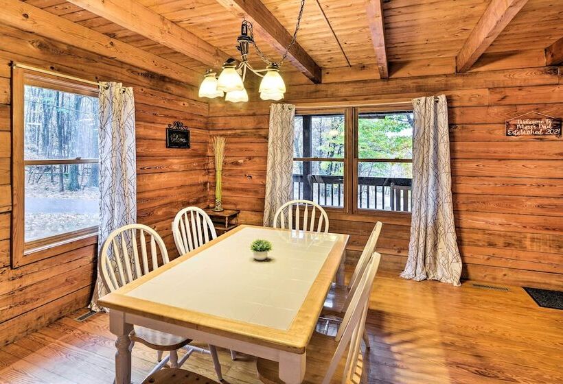 Cozy Alpine Lake Cabin W/ Pool & Lake Access!