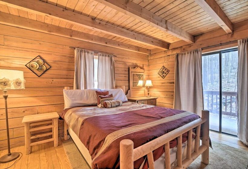 Cozy Alpine Lake Cabin W/ Pool & Lake Access!