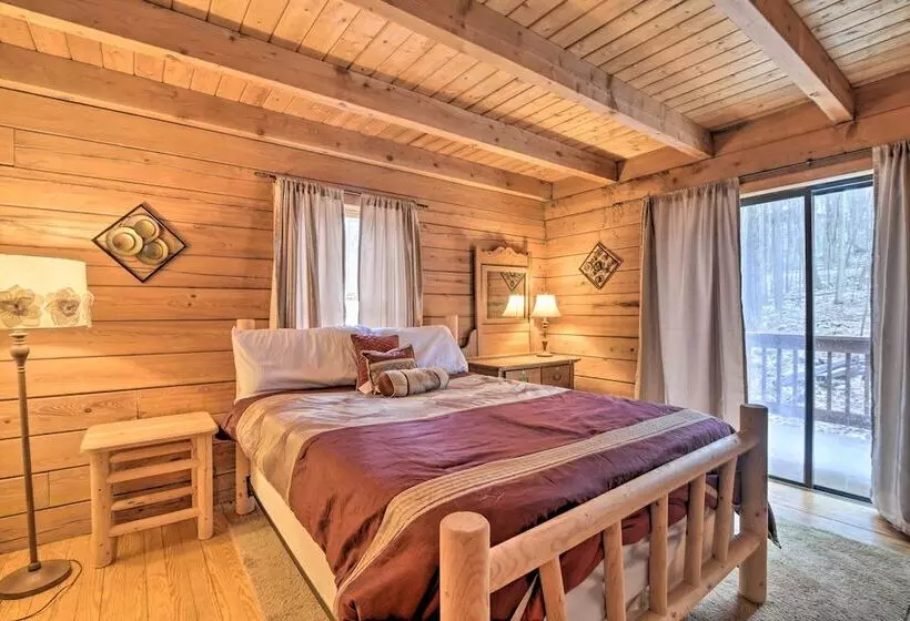 Cozy Alpine Lake Cabin W/ Pool & Lake Access!