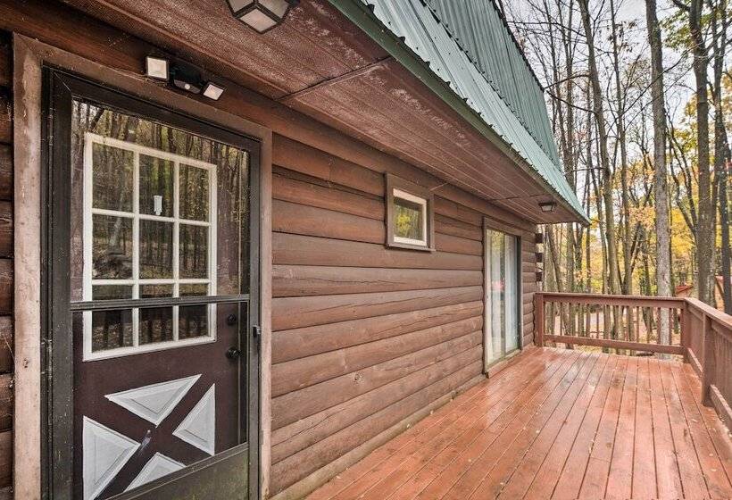 Cozy Alpine Lake Cabin W/ Pool & Lake Access!