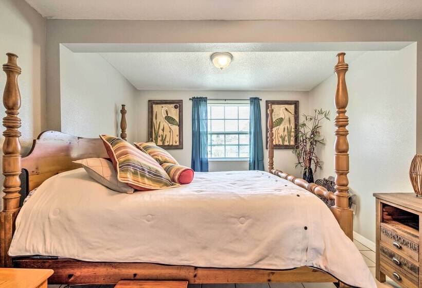 Cozy Canalfront Home < 2 Miles To Hudson Beach!