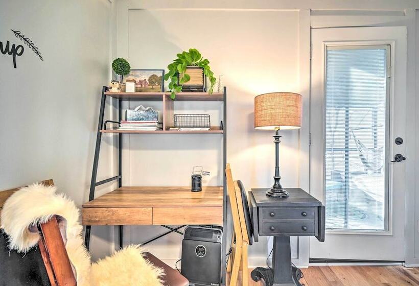 Great Cacapon Cabin W/ Mountain Views