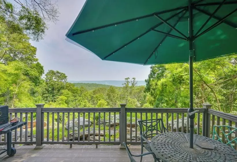 Great Cacapon Cabin W/ Mountain Views