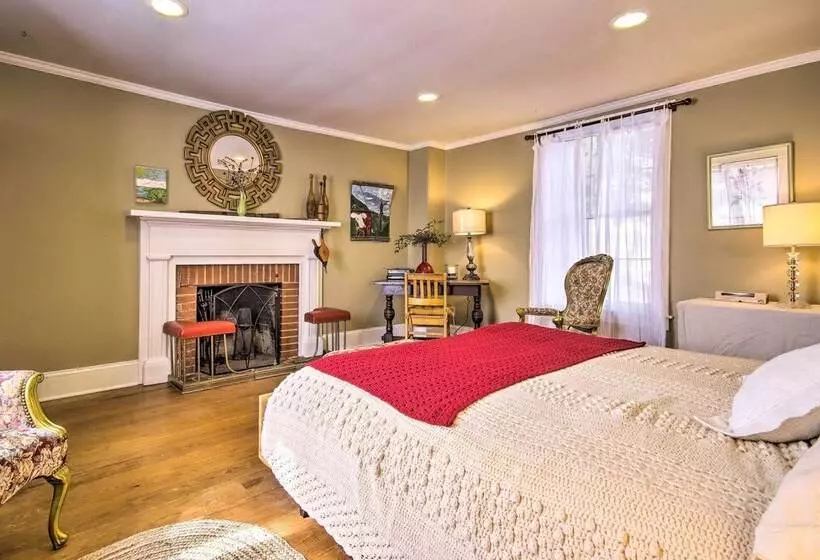 Historic Farmhouse W/ Chef S Kitchen Near Wineries