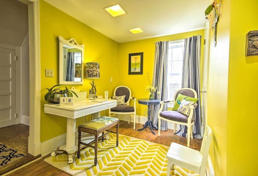 Historic Farmhouse W/ Chef S Kitchen Near Wineries