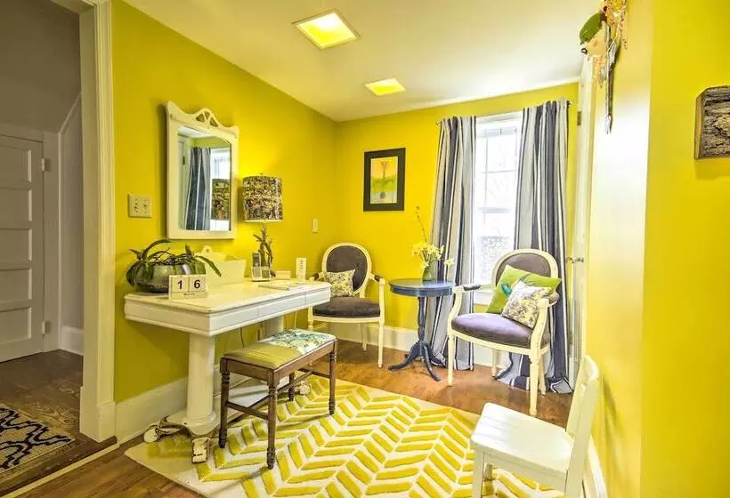 Historic Farmhouse W/ Chef S Kitchen Near Wineries