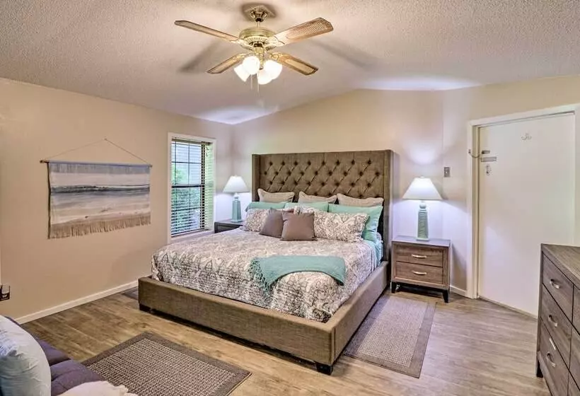 13 Mi To Hot Springs: Serene Royal Home W/ Deck!