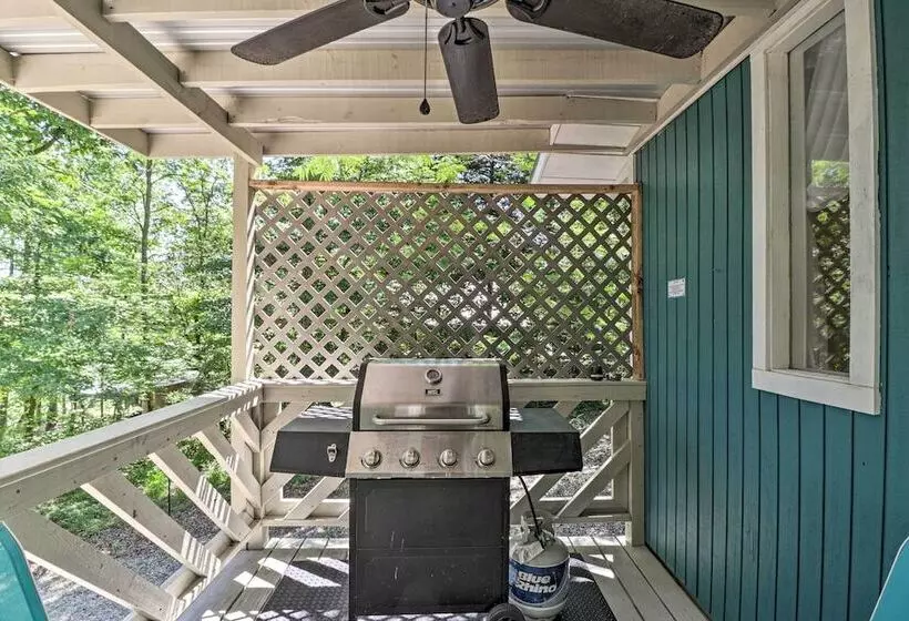 13 Mi To Hot Springs: Serene Royal Home W/ Deck!