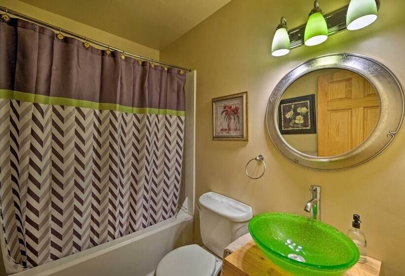 Jewett Cabin W/ Viewing Deck   10 Mins To Skiing!