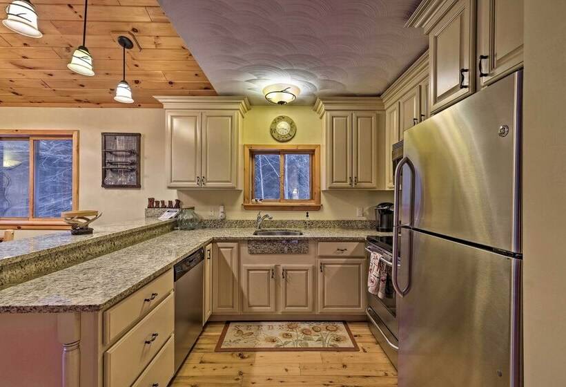 Jewett Cabin W/ Viewing Deck   10 Mins To Skiing!