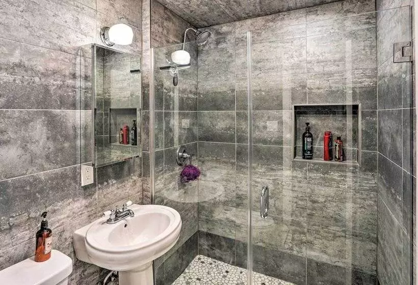 Jewett Gem W/ Charcoal Grill & Mountain Views