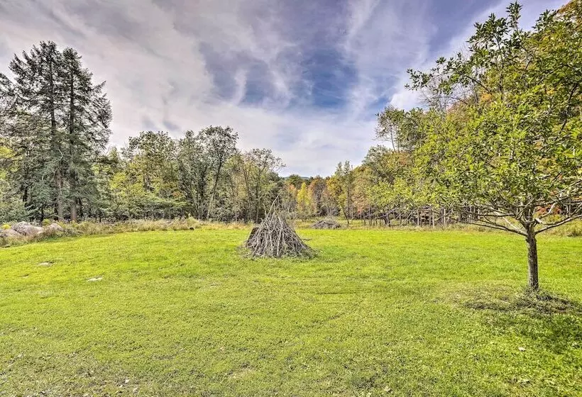 Jewett Gem W/ Charcoal Grill & Mountain Views