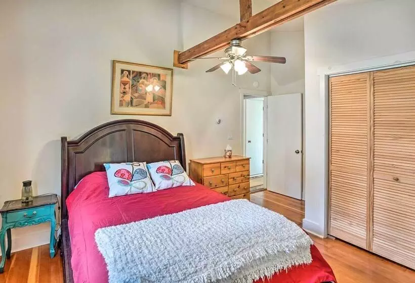 Jewett Gem W/ Charcoal Grill & Mountain Views