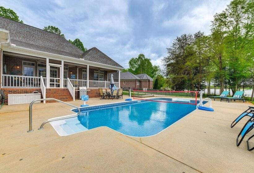 Lake Norman Waterfront Escape W/ Pool & Dock!