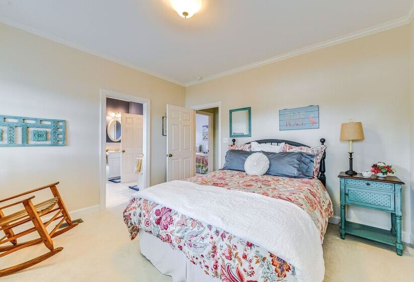 Lake Norman Waterfront Escape W/ Pool & Dock!