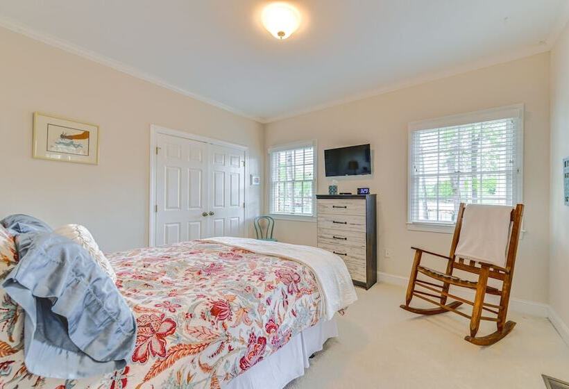 Lake Norman Waterfront Escape W/ Pool & Dock!