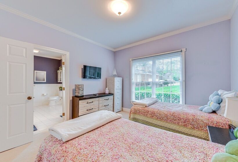 Lake Norman Waterfront Escape W/ Pool & Dock!