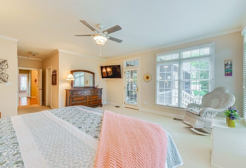 Lake Norman Waterfront Escape W/ Pool & Dock!