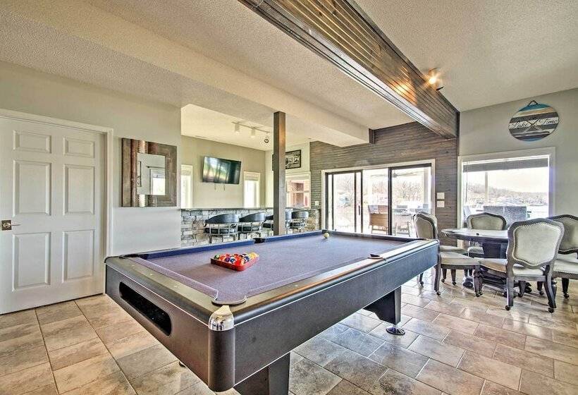 Boat Dock + Scenic Decks: Lake Of The Ozarks Gem