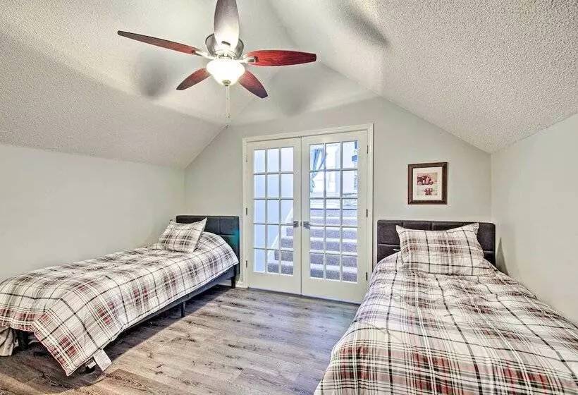 Boat Dock + Scenic Decks: Lake Of The Ozarks Gem