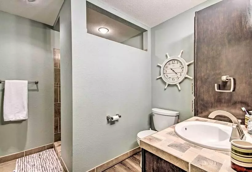 Boat Dock + Scenic Decks: Lake Of The Ozarks Gem