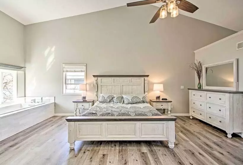 Boat Dock + Scenic Decks: Lake Of The Ozarks Gem