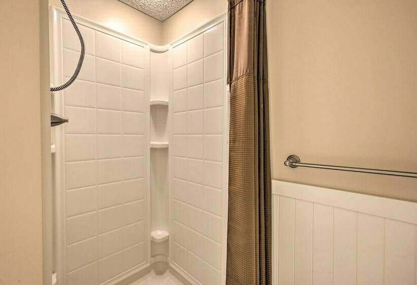 Lakefront Cadillac Cottage W/ Furnished Deck!