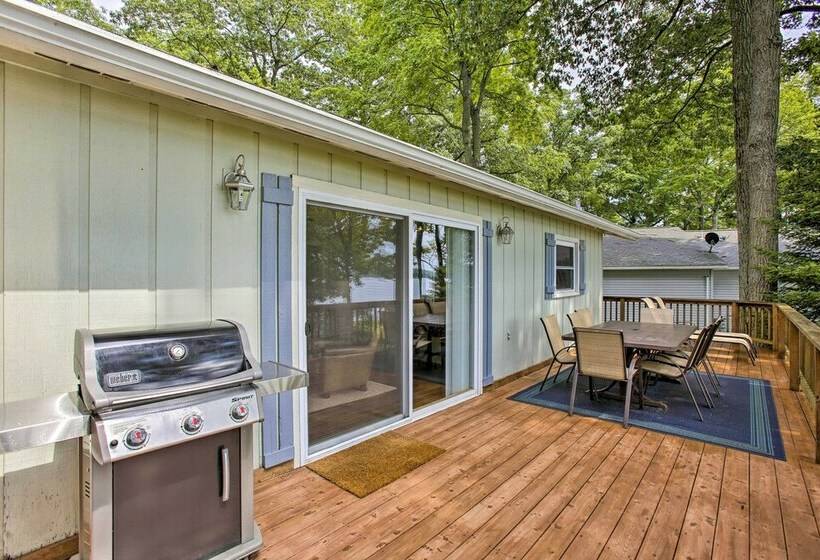 Lakefront Cadillac Cottage W/ Furnished Deck!