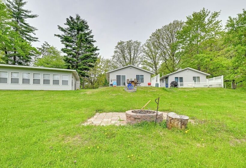 Lakeside Cabin W/ Fire Pit: Near Pine Point Park!