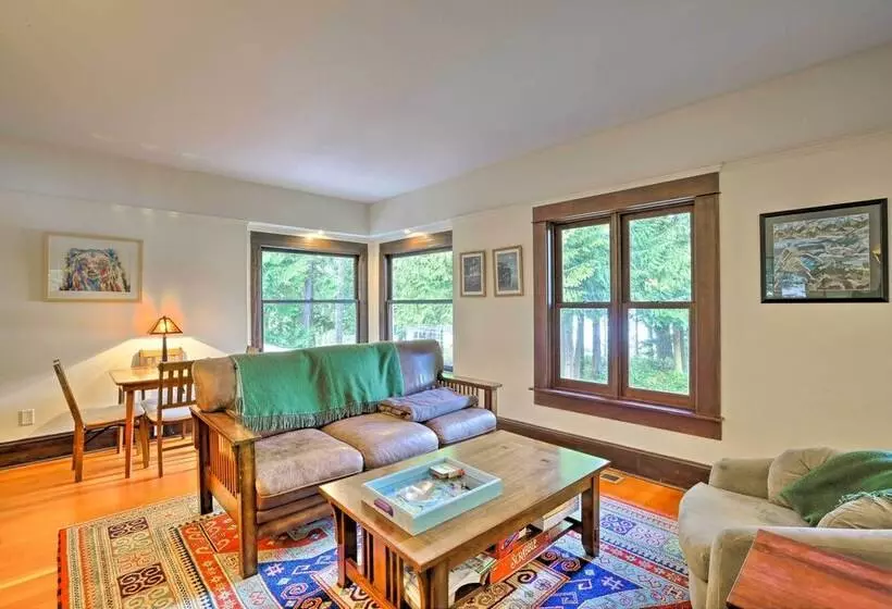 Lopez Island Hideaway W/ Coastal Views + Deck!