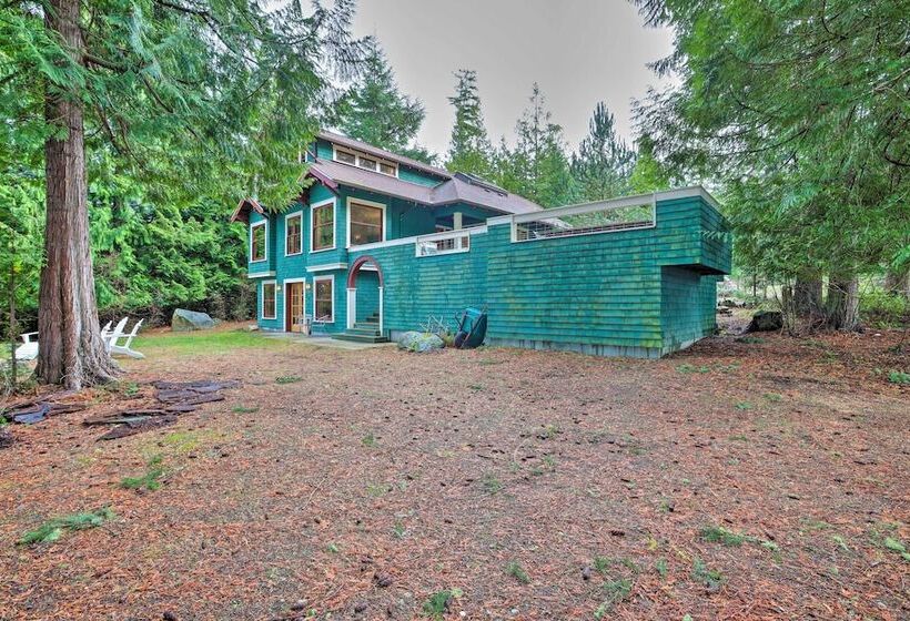 Lopez Island Hideaway W/ Coastal Views + Deck!
