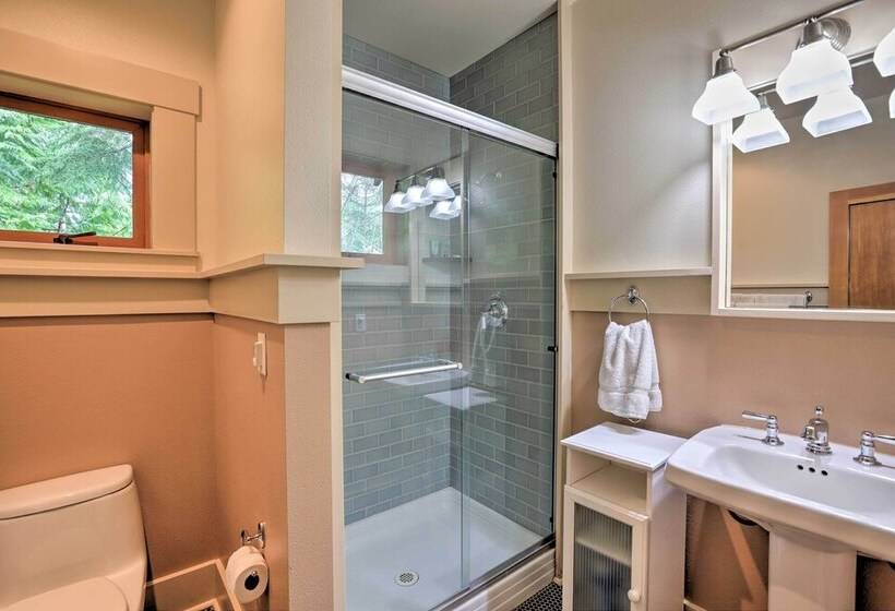 Lopez Island Hideaway W/ Coastal Views + Deck!