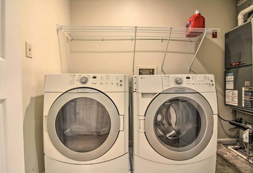 Lovely Ocean Pines House With Loft & Pool Access!