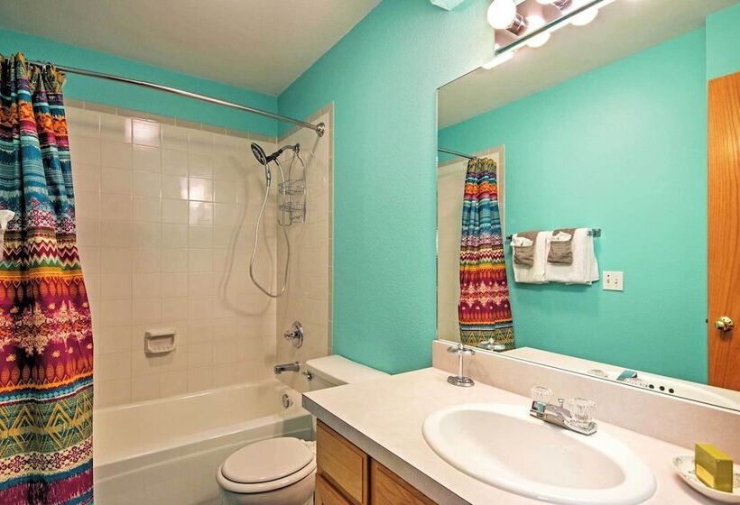 Mtn View Breck Home W/ Hot Tub ~ 1 Mi To Ski Lift!