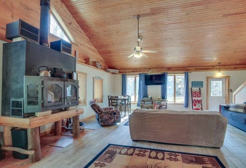 Paradise Cottage: Trail Access Nearby