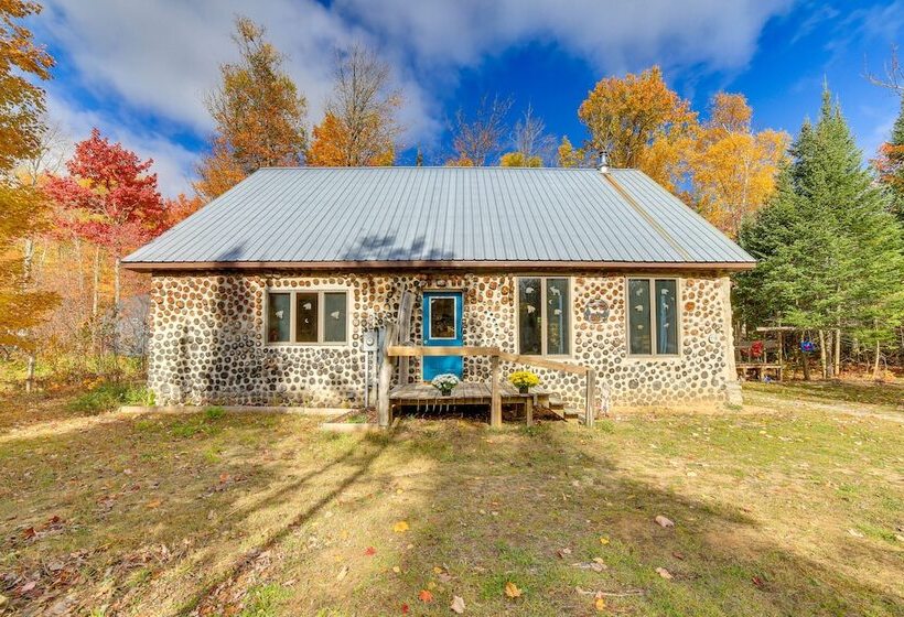 Paradise Cottage: Trail Access Nearby