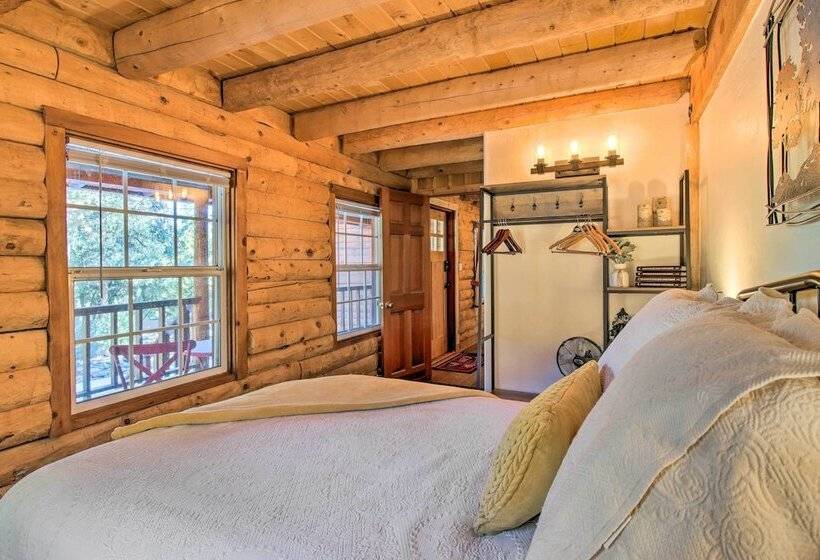 Pine Mountain Club Log Home W/ Deck + Grill!