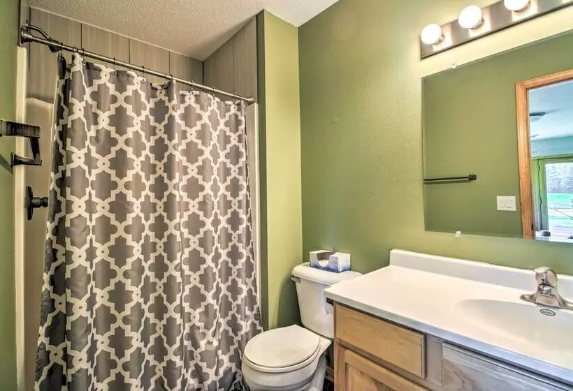 Rural  Harry S House  W/ Fire Pit On 20 Acres