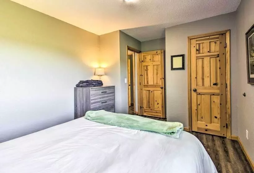 Rural  Harry S House  W/ Fire Pit On 20 Acres