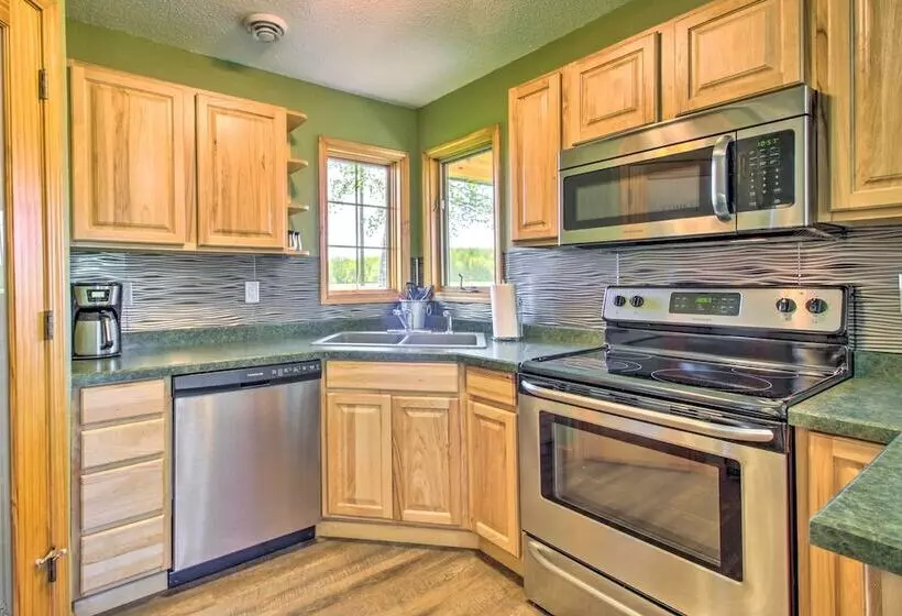 Rural  Harry S House  W/ Fire Pit On 20 Acres