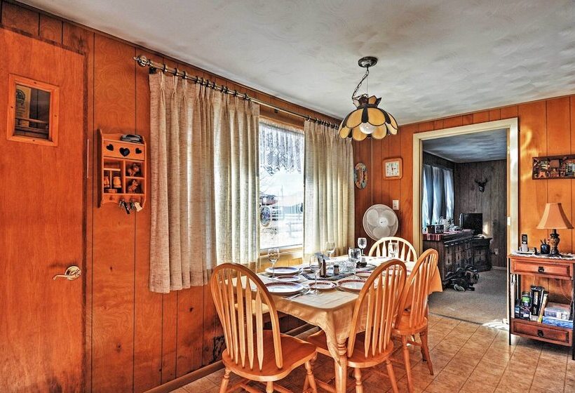 South Fork Log Cabin W/ Beautiful Mountain Views!