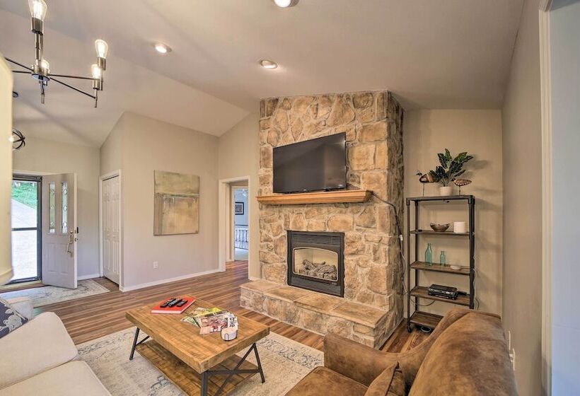 Lakefront Bella Vista Lakeside Treehouse W/ Dock