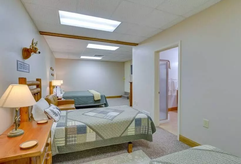 The Eagles Nest At Alpine  Cabin W/ Fireplace!