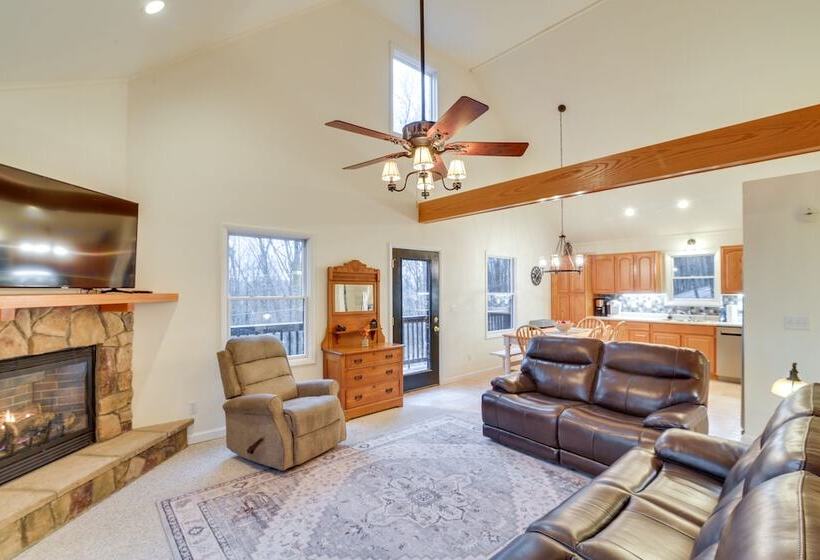 The Eagles Nest At Alpine  Cabin W/ Fireplace!