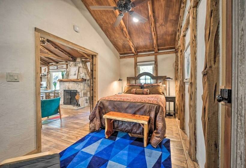 Unique Stay: Historic Home Along Blanco River