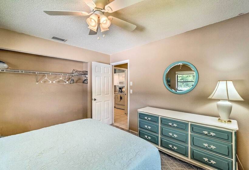 4 Mi To Beaches: Home W/ Lanai & Yard In Venice!